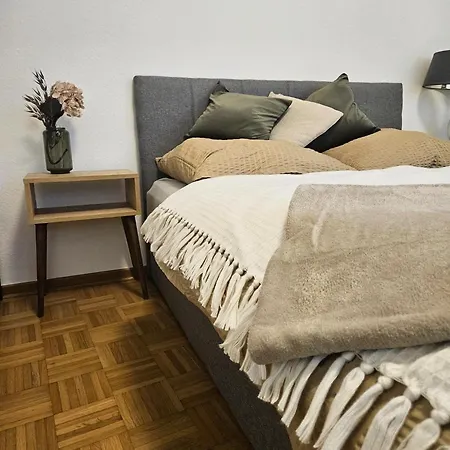 アパート Im Schoenen Denkmalgeschuetzten Ritter Ramm - Altstadt Vor Der Tuer - Barrierefrei - Mit Homeoffice - Wlan Und Tv - Willkommen *