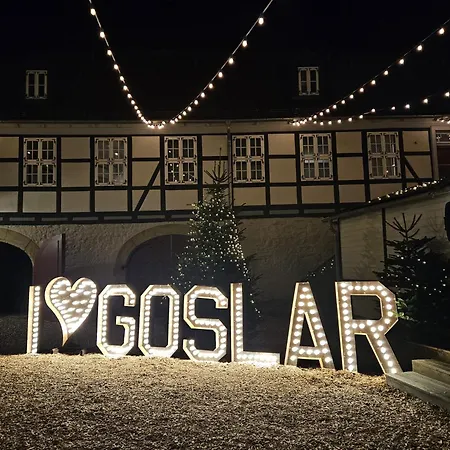 Dehn In Goslars Altstadt I Stylistisch Mit Parkmoeglichkeiten شقة